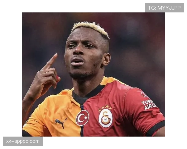 奥斯梅恩与同代前锋对比：爆发力与稳定性的优劣分析