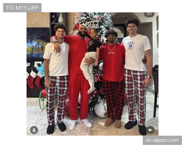 卡洛斯·布泽尔背身单打稳定得分，助球队内线攻防形成鲜明差异